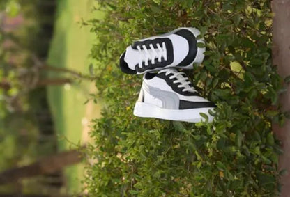 Puma shoe's
